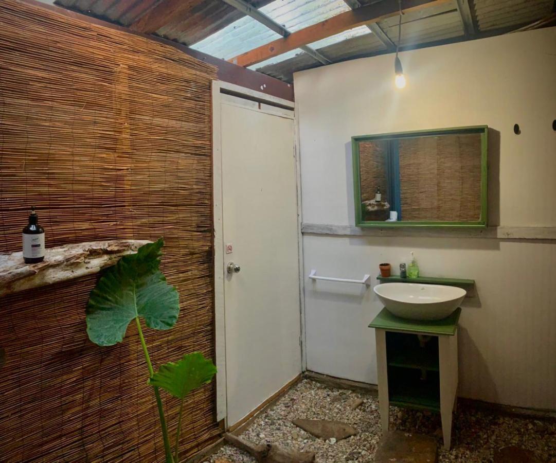 Rustica - Tropical Holiday Retreat Cannonvale Exterior photo